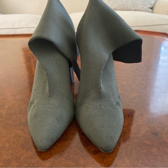 Yeezy Season 2 Made in Italy Heeled Knit Sock Bootie in Olive Green Size 41 $895 - Picture 4 of 8